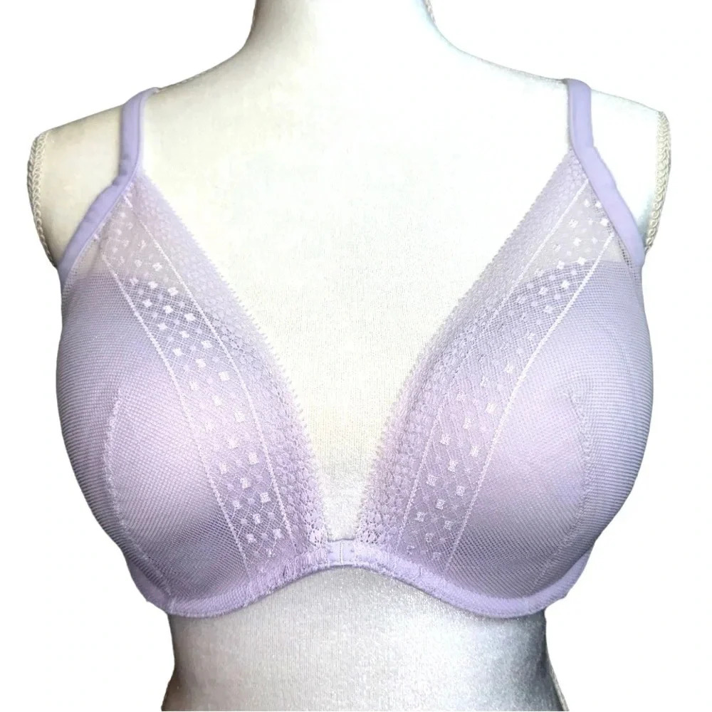 Victoria's Secret Incredible by VS Padded Plunge Bra  Light‎ Lilac 38D NWOT’s